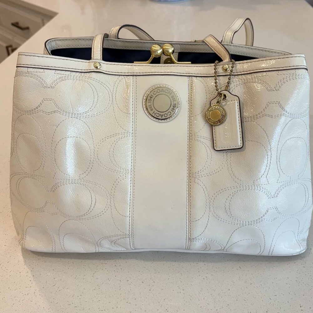 Authentic Signature Coach Ivory Patent Leather Tote Bag